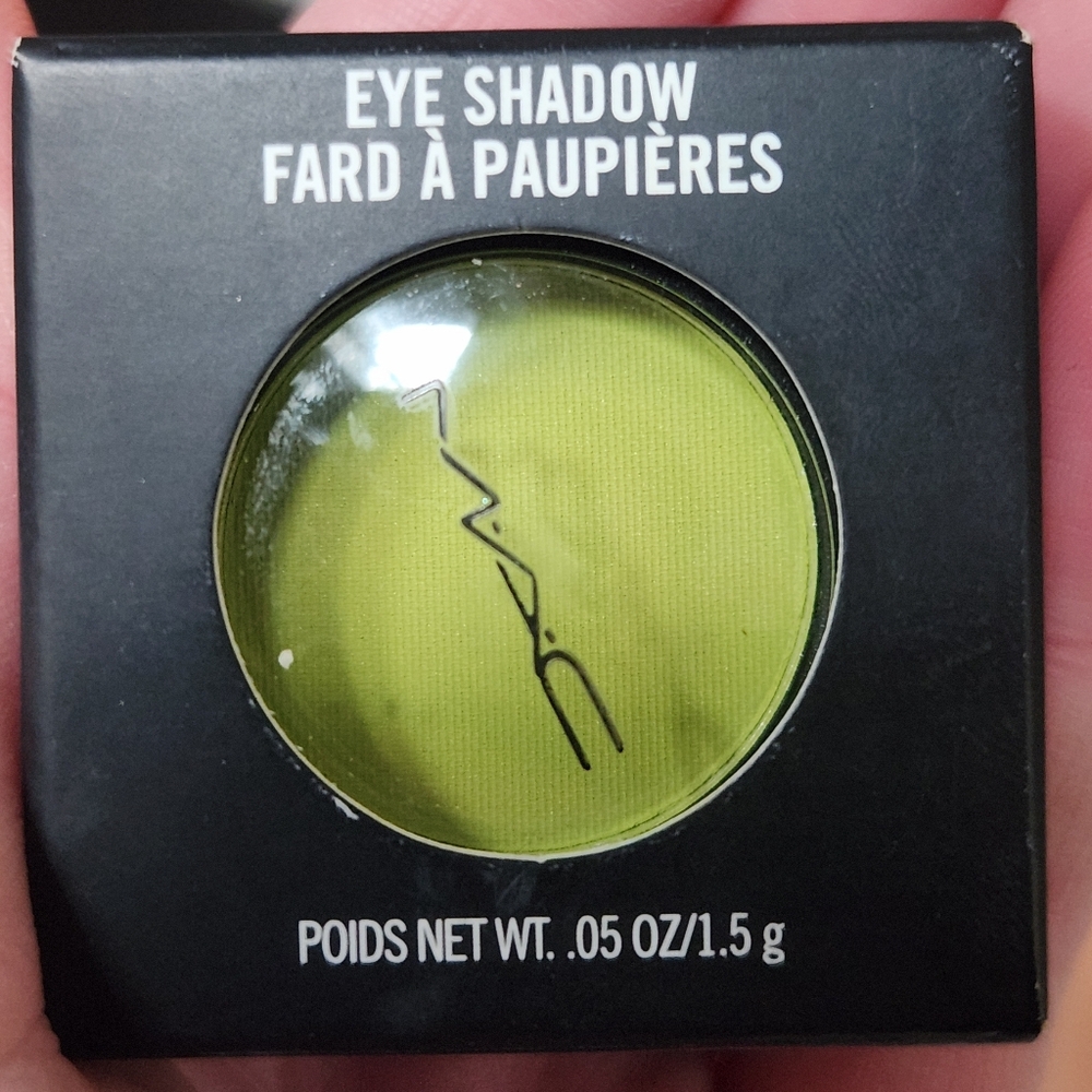 MAC Cosmetics Matte Eyeshadow, "What's The Wifi" Lime Green, Never Opened!